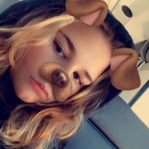 Meet your Posher, Olivia